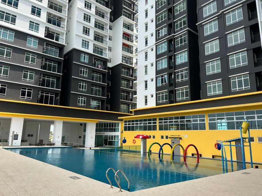 Apartment Newi 3bri 1-7paxi Videogamei Nearjonker Malacca